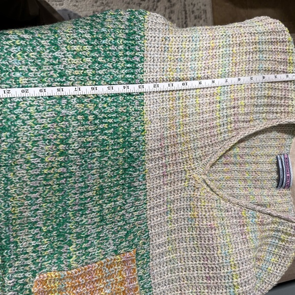 Kimchi Blue V-Neck Sweater in Green and Cream - Picture 7 of 7